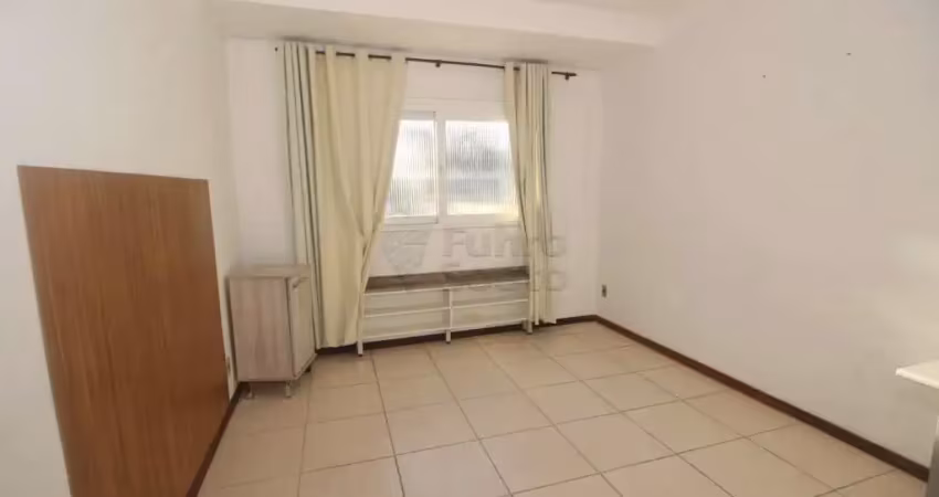 Apartamento fora de condomínio na av. domingos de almeida - praticidade e localização privilegiada no areal!