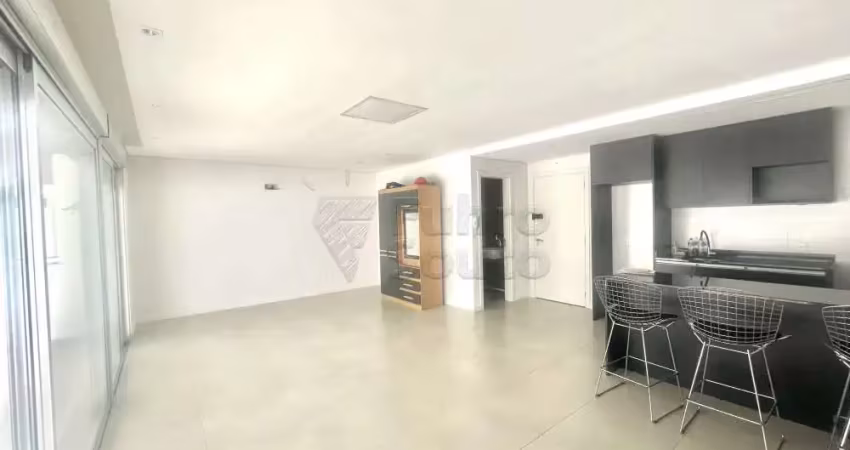 Loft com varanda no condomínio studio residence plus ii