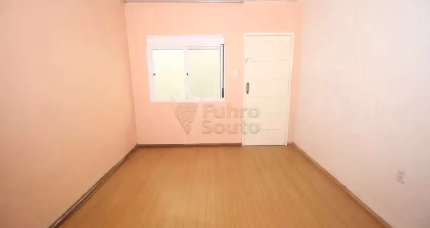 Excelente casa no fragata com 2 quartos sendo um suíte.