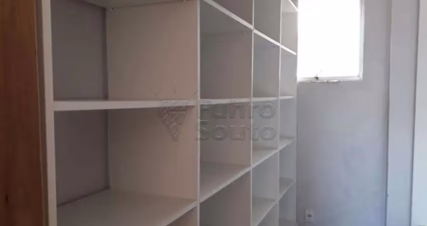Apartamento com 3 quartos para alugar na Rua General Telles, 19813642, Centro, Pelotas