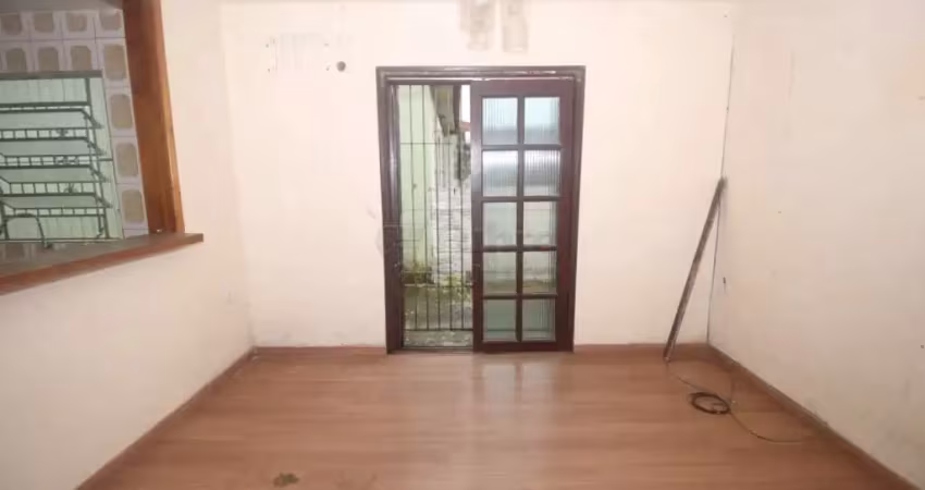 Casa 2 dormitórios no fragata - rua visconde de rio grande