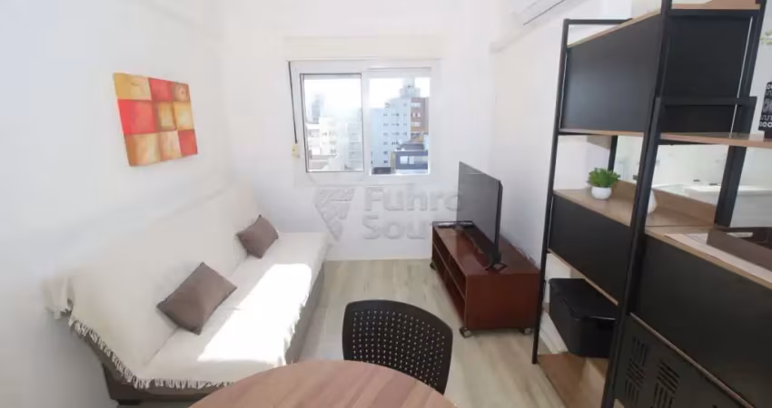 Apartamento mobiliado no edifício cambridge - conforto e praticidade no centro de pelotas