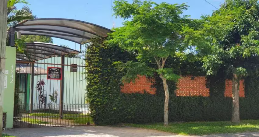 Casa com 3 quartos para alugar na R Santo Ângelo, 0, 118234422, Laranjal, Pelotas