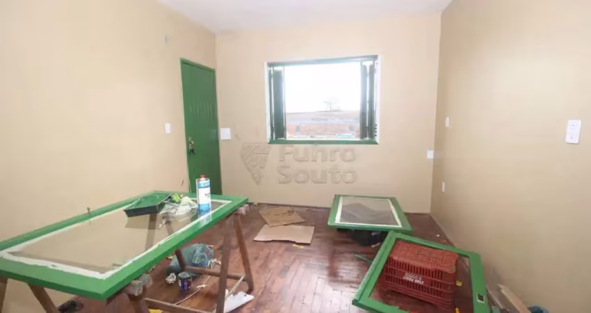 Apartamento com 2 quartos para alugar na Rua Barão de Tramandahy, 17893042, Três Vendas, Pelotas