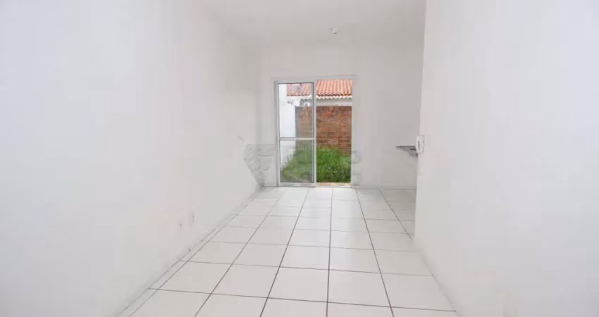 Casa de 2 dormitórios no condomínio moradas pelotas 2 - conforto e segurança para sua família!