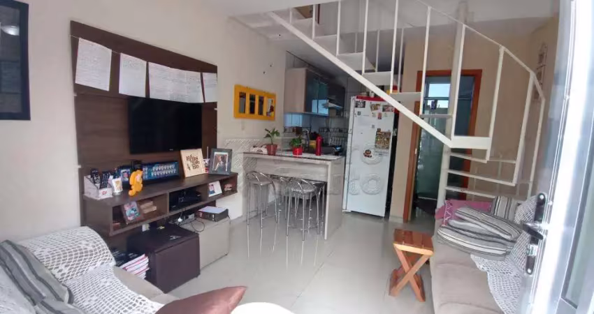 Sobrado mobiliado com pátio no condomínio princesa do sul - excelente localização