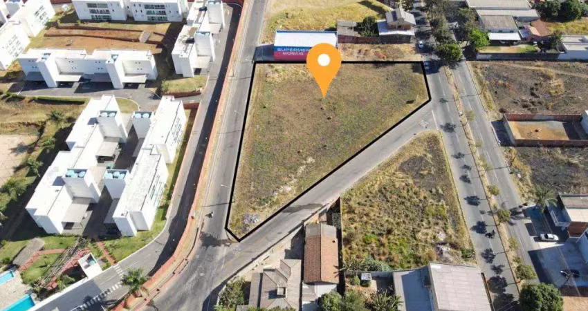 Terreno à venda na Avenida Vieira Santos, Residencial Itaipu, Goiânia