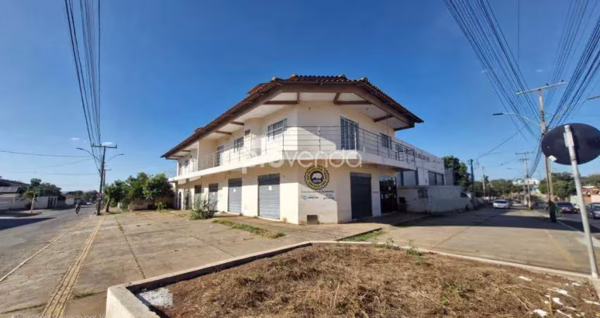 Rua padre marcelino champagnat qd. d, lt. 13d residencial village garavelo