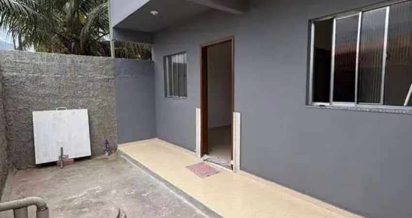 Casa com 1 quarto para alugar na Rua Um, São José do Imbassaí, Maricá