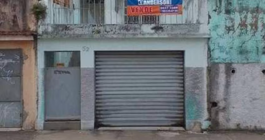FON52 - Casa de 3 quartos em Niterói.