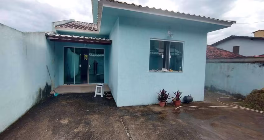 AT50- Excelente Casa no Condomínio Alferes Tiradentes