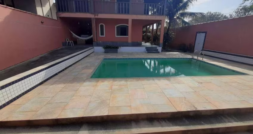 Excelente Casa Duplex com 3 quartos à venda, 274 m² por R$ 870.000 - Itaipuaçu - Maricá/RJ