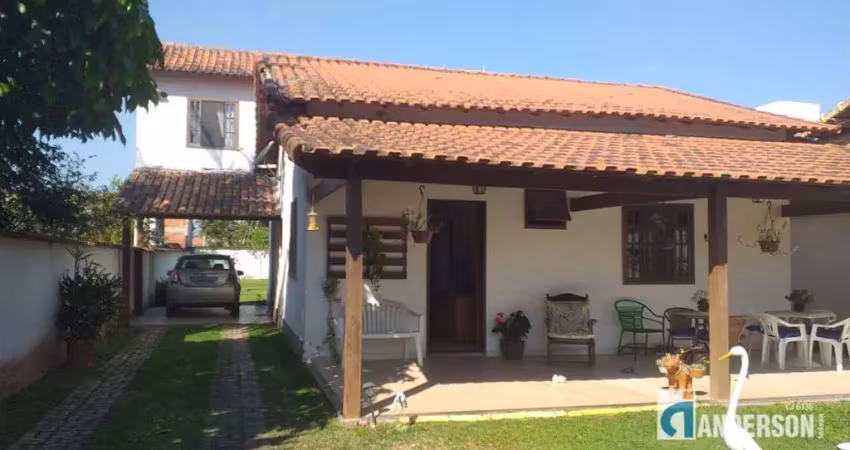 Ótima casa com 2 quartos à venda, 189 m² por r$ 620.000 - jardim atlântico (itaipuaçu) - maricá/rj