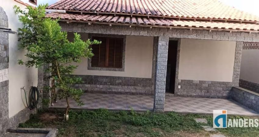 EXCELENTE CASA PRÓX. A LAGOA E PRAÇA DE GUARATIBA