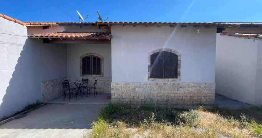 Oportunidade !! Casa 2 Quartos (1 suíte) com churrasqueira e quintal no Barroco em Itaipuaçu