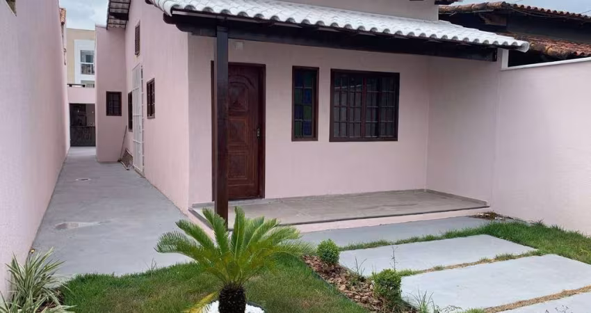 Excelente casa 2 Quartos (1 suíte) com churrasqueira no Jd. Atlântico Oeste  pertinho da prefeitura.