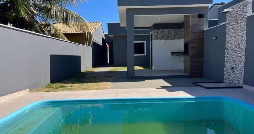 Excelente Casa 2 Quartos (1 suíte) com piscina e churrasqueira no Jd. Atlântico Central