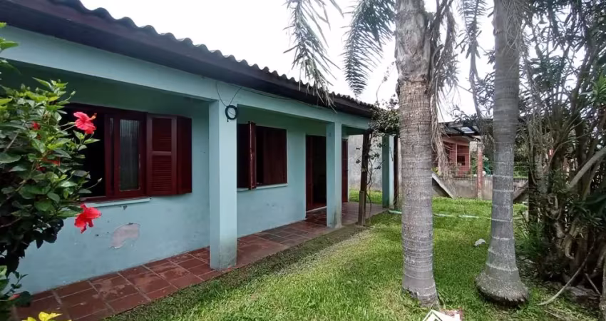 Excelente residência com 3 dormitórios no centro de cidreira/rs