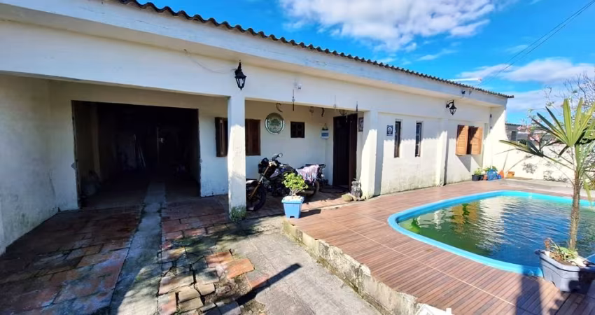 Casa com Piscina em Magistério, Balneário Pinhal/RS