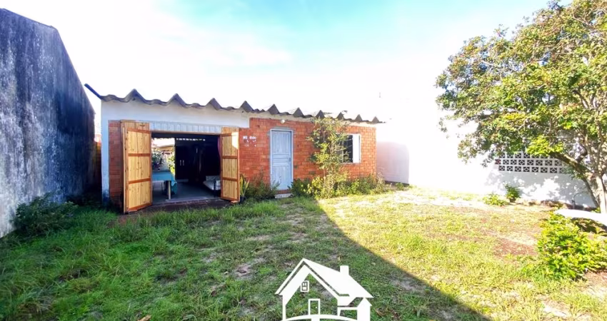 Casa com 3 Dormitórios Aproximadamente 400m do Supermercado Asun - Cidreira/RS