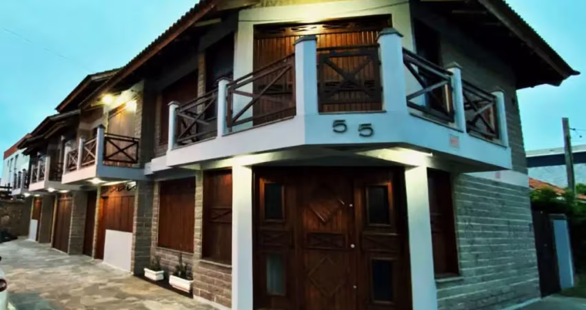 Prédio residencial urbano de esquina no centro de cidreira/rs