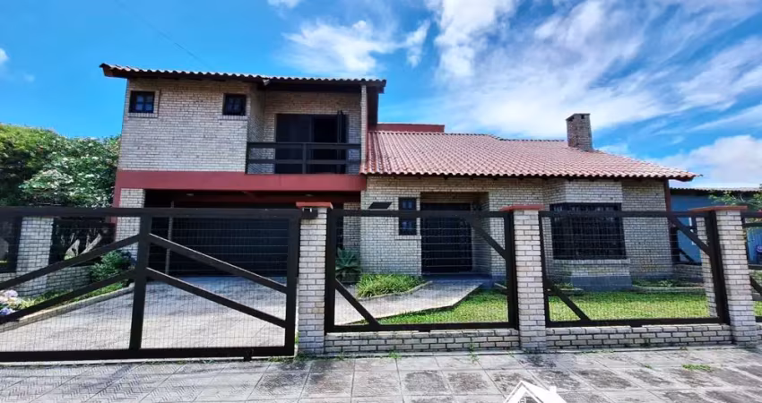 Espetacular residência com piscina no centro da praia de cidreira/rs