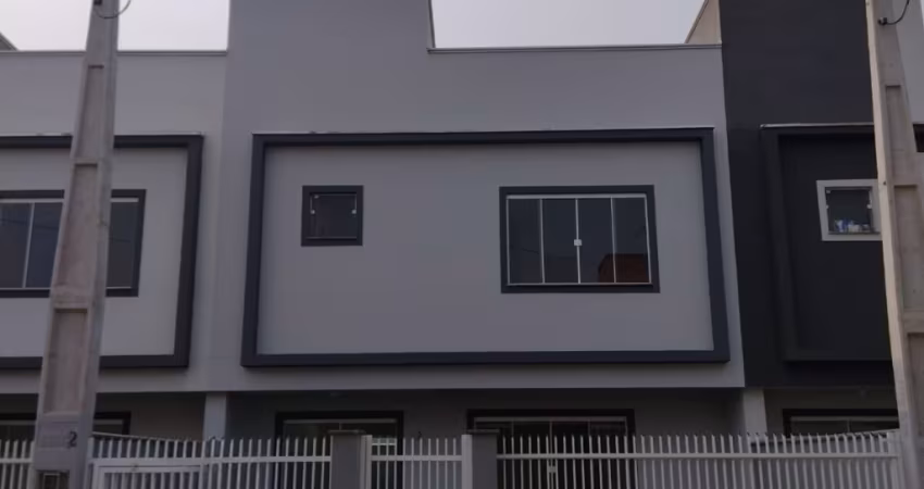 Sobrado com 2 Suítes e Alto Padrão em Barra Velha!