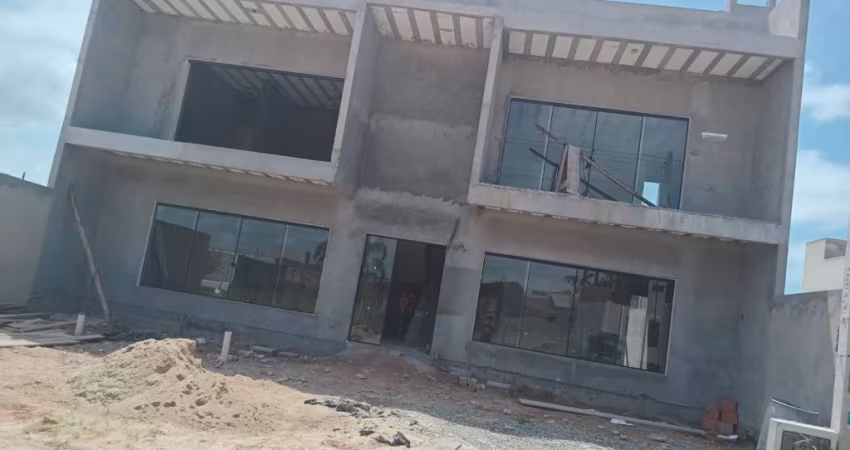 Apartamento em Balneário Piçarras amplo e próximo à praia!