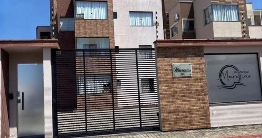 Apartamento em Balneário Piçarras – Perto do Mar e Completo