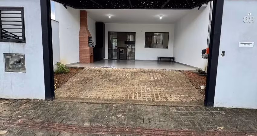 Casa geminada com mobília sob medida em Piçarras