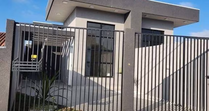 Casa frente para rua Iguaçu FRG.