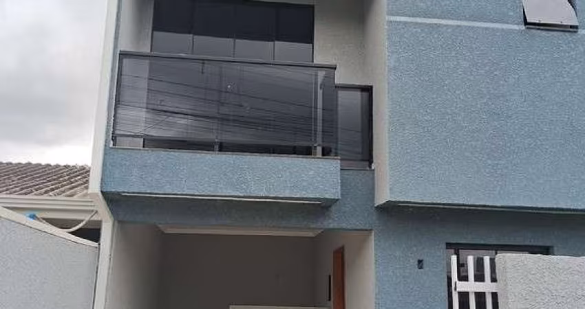 SOBRADO DE ESQUINA COM 3 QUARTOS NO SITIO CERCADO