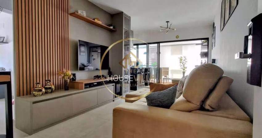 Apartamento 2 dormitórios (1 suíte), 2 vagas. Edf. Mayfair. Vila Adyana.