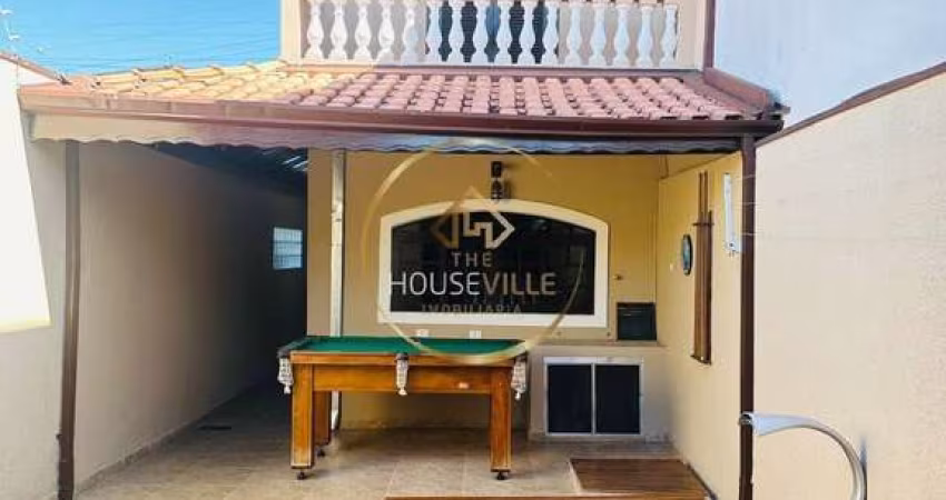 Casa Sobrado,  3 Dormitórios (1 Suíte), 4 vagas, Piscina, Vila Industrial.