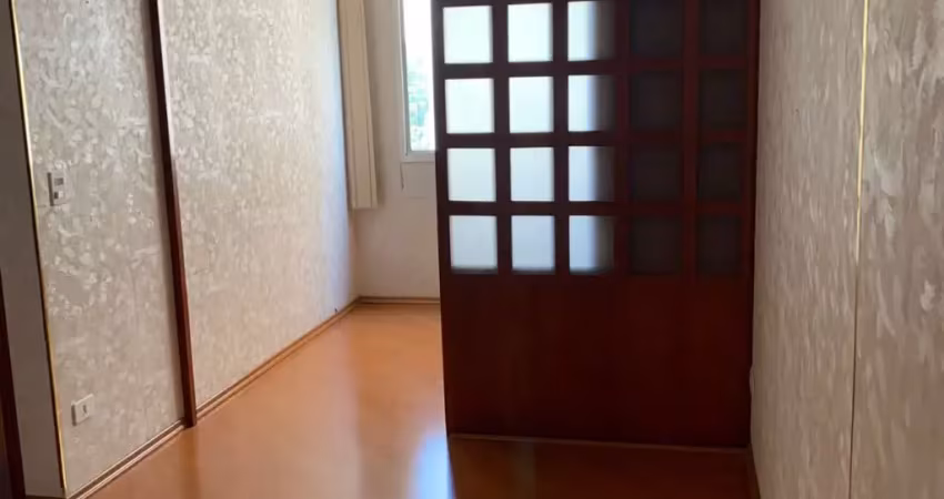 Apartamento  de 45m² com 01 quarto, 01 vaga, rua euclides pacheco.