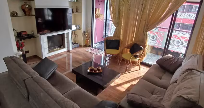 Belo apartamento de 125m² com 03 quartos,sendo 01 suíte,03 vgs,rua cantagalo!