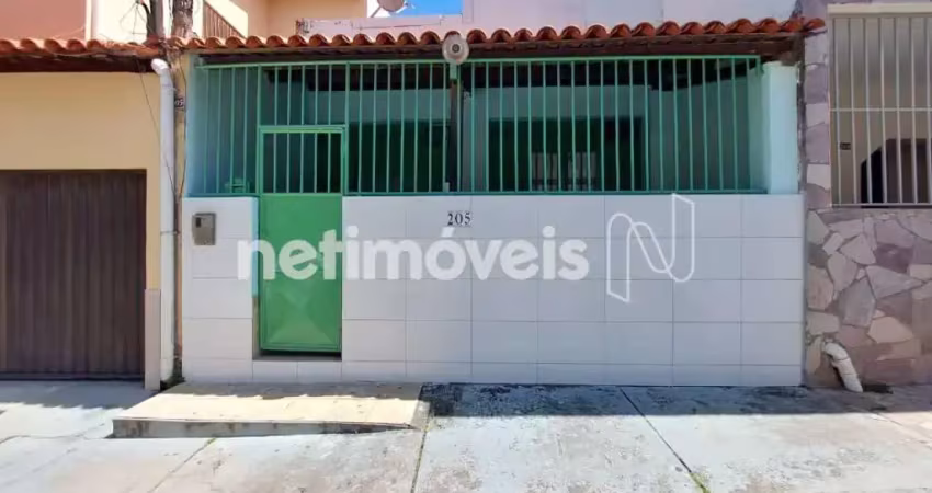 Casa com 4 quartos para alugar na Rua Manoel Lisboa, 205, Itapuã, Salvador