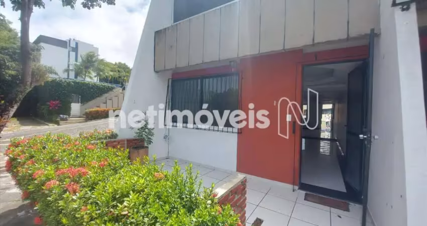Casa em condomínio fechado com 3 quartos para alugar na Rua Senador Theotônio Vilela, 256, Parque Bela Vista, Salvador