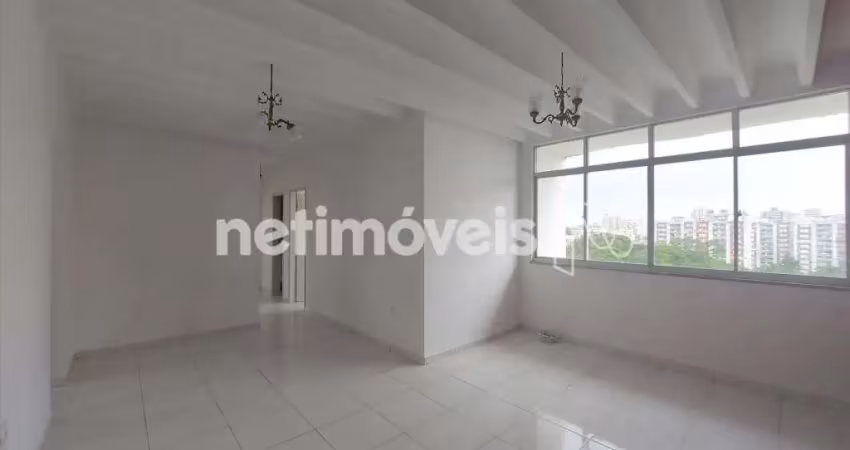 Apartamento com 3 quartos para alugar na Rua João José Rescala, 422, Imbuí, Salvador
