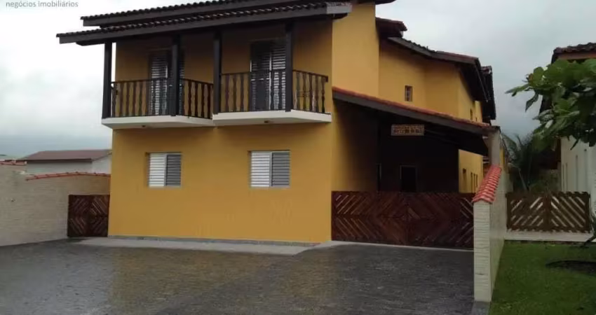 Casa à venda em Bertioga/SP