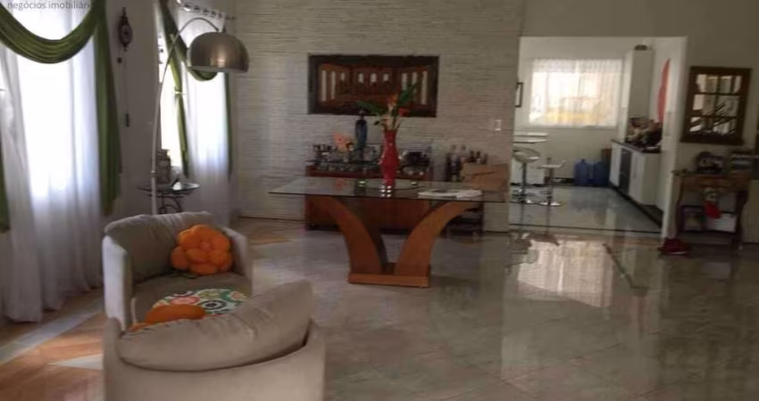 Aruã - Casa à venda em Mogi das Cruzes/SP