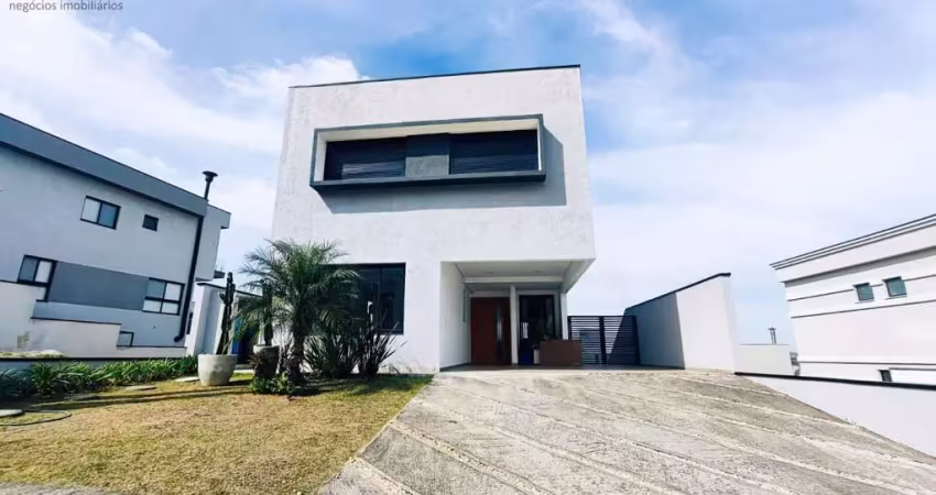 Casa em condomínio fechado com 4 quartos à venda no Fazenda Rodeio, Mogi das Cruzes 
