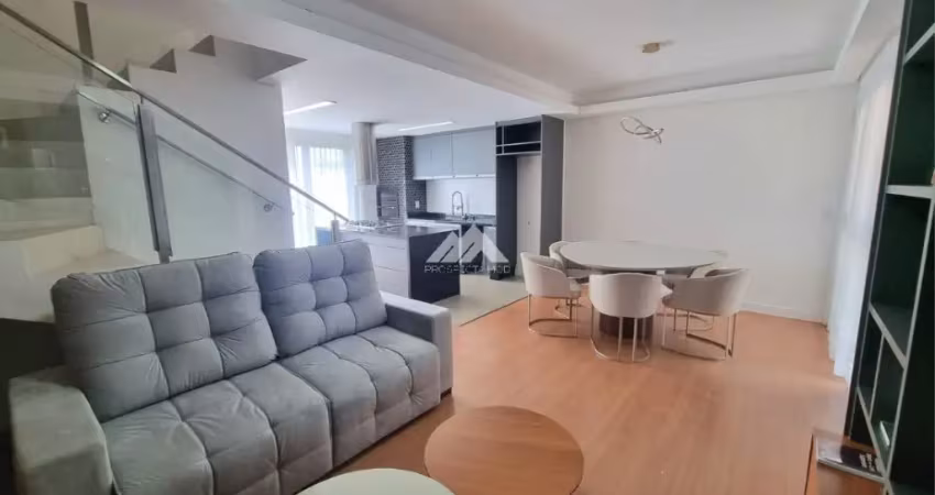 Lindo triplex em condomínio à venda no sta cândida.