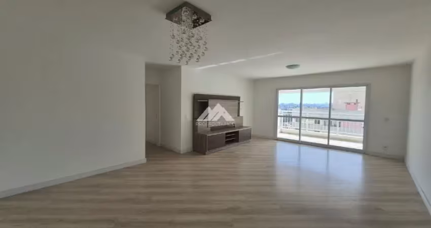 Melhor oportunidade da região do água verde!!!apartamento em andar alto e face norte à venda com 3 suítes 2 vagas e sacada com churrasqueira