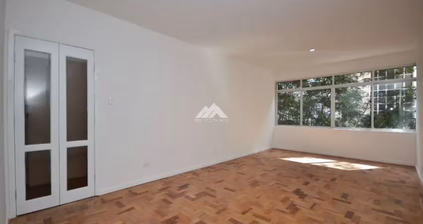 Apartamento garden suspenso com 3 quartos e face norte á venda no centro