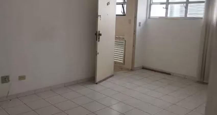 Excelente apto. de 66m² - 02 dormitorios com 01 vaga de garagem - impecável  - òtima localização;