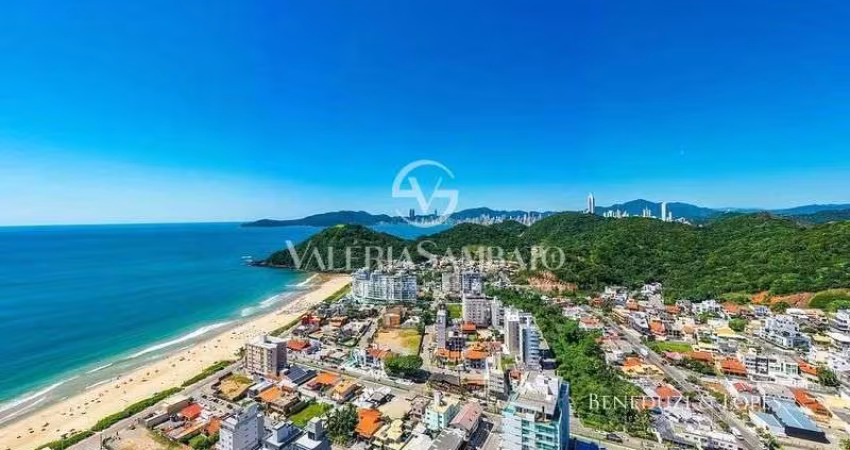 Sobrado agradável a 10 min de Balneário Camboriú