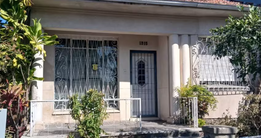 Casa com 3 quartos à venda na Rua Visconde do Herval, 1315, Menino Deus, Porto Alegre