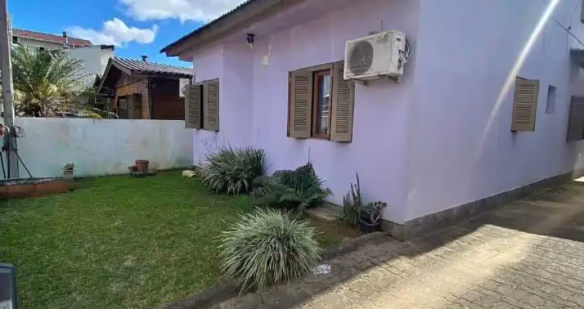 Casa com 2 quartos à venda na Rua Casemiro de Souza, 60, Vila Nova, Porto Alegre