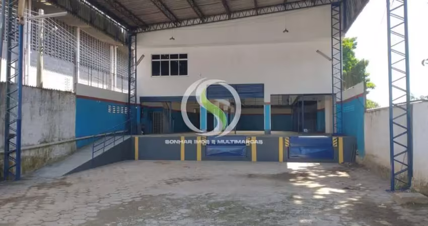 Galpão para locação próximo à max teixeira – 486m², duas docas, pé-direito de 8m, mezanino, habite-se e avcb